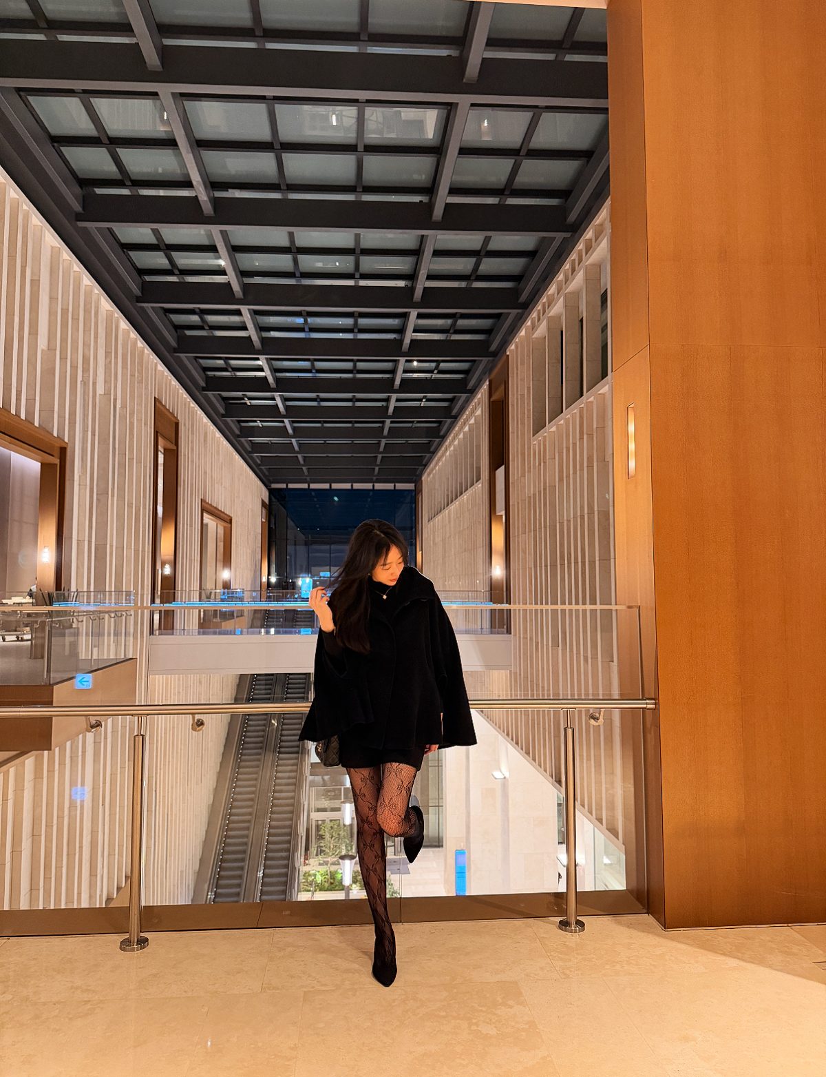 망사리본스타킹 에디토리얼 4